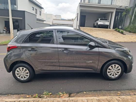 HYUNDAI HB20 1.0 UNIQUE 12V FLEX 4P MANUAL